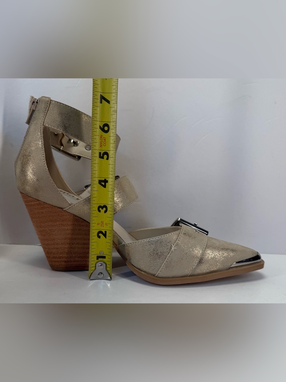 Mi Mi Hendrix Triple Buckle gold Metallic Block Heel Pumps for Women size 8 - Picture 11 of 16